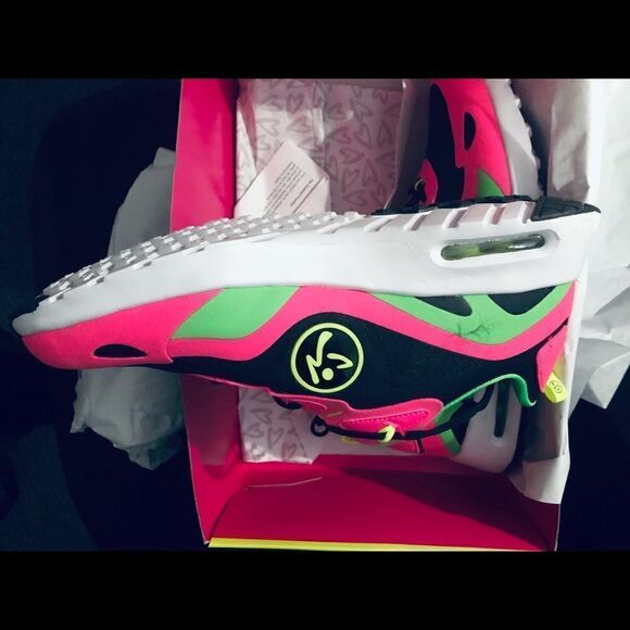 ZUMBA Air Lo shoes in Black, Pink, Lime Green and Yellow Size 11 - Picture 4 of 6